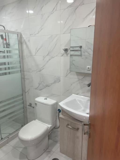 Studio Apartment With All Amenities In Kolonaki Athens Exterior photo