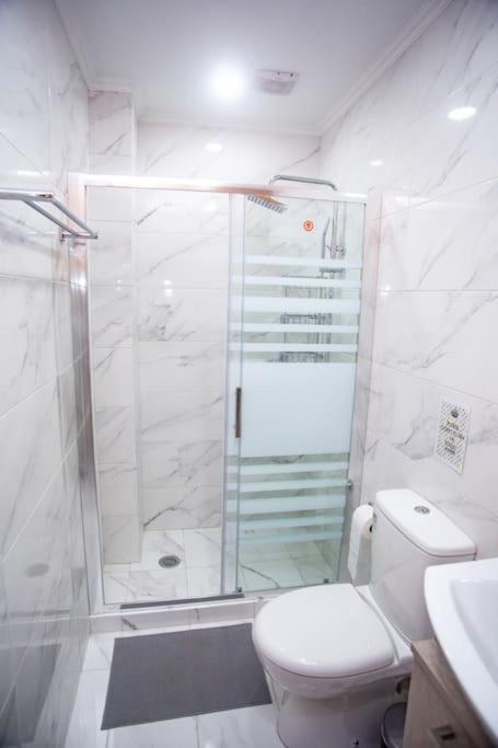 Studio Apartment With All Amenities In Kolonaki Athens Exterior photo