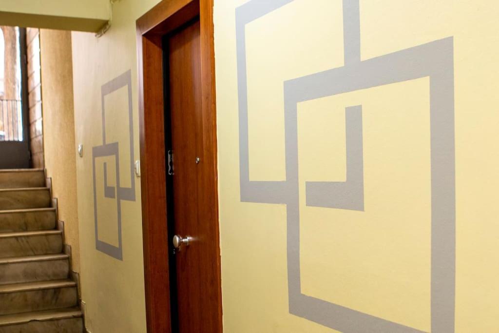 Studio Apartment With All Amenities In Kolonaki Athens Exterior photo