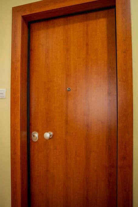 Studio Apartment With All Amenities In Kolonaki Athens Exterior photo