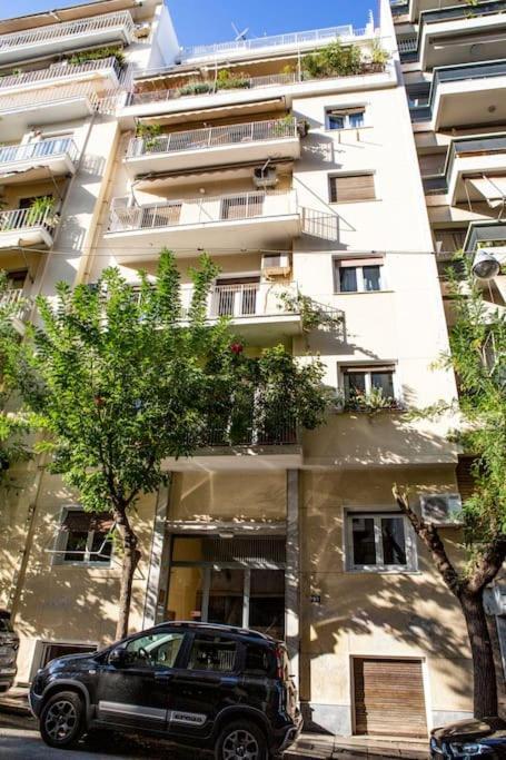 Studio Apartment With All Amenities In Kolonaki Athens Exterior photo
